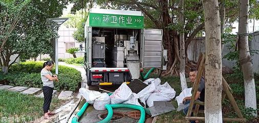 小型吸粪车与新型吸污车 城市环境维护的高效清洁卫士